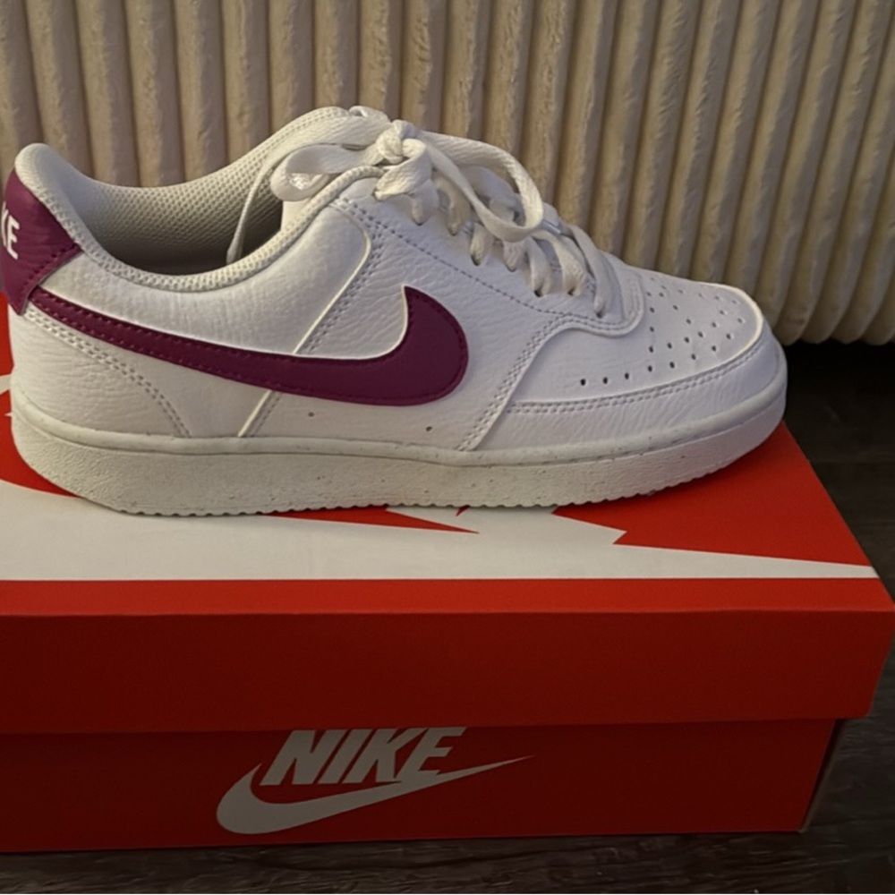 Nike Kids White and Magenta Sneakers